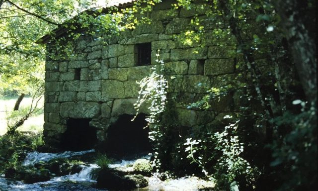 Molino del río Loña